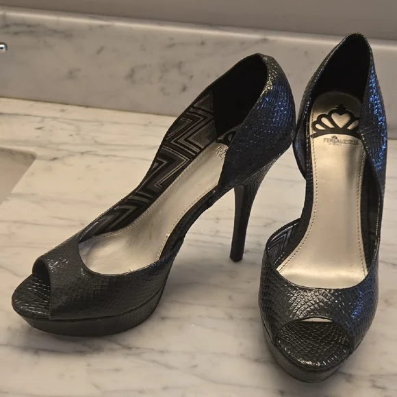 Fergalicious Black Textured Peep Toe Heels - Picture 3 of 4